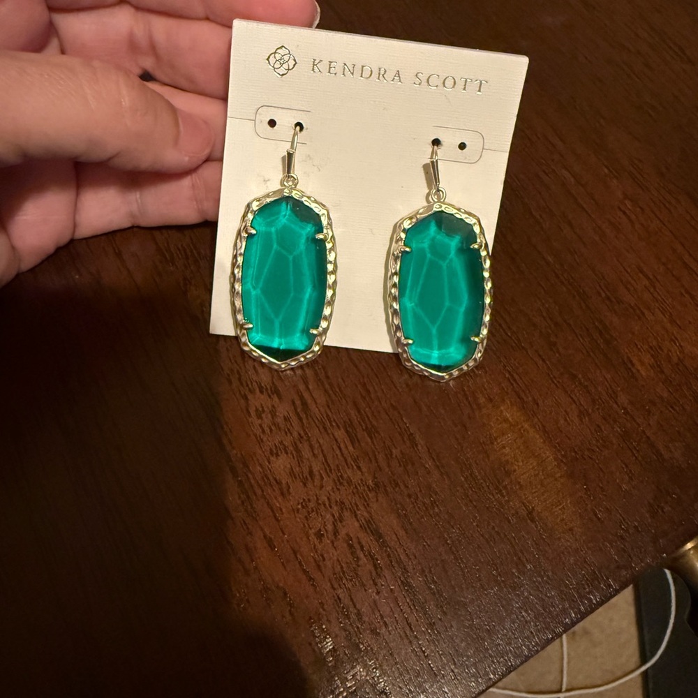 Kendra Scott Emerald Greene Elle drop Earrings